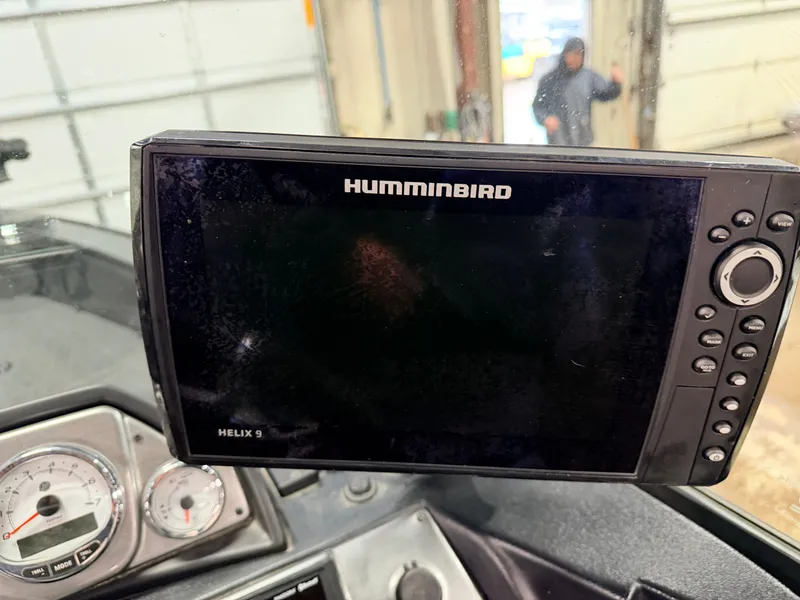 Slide: The Image of Lund 1875 Pro-V & 200HP Mercury ProXS - $49,995 2022 - 39