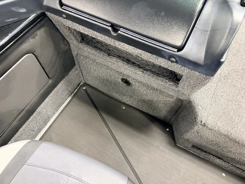 Slide: The Image of Lund 1875 Pro-V & 200HP Mercury ProXS - $49,995 2022 - 48