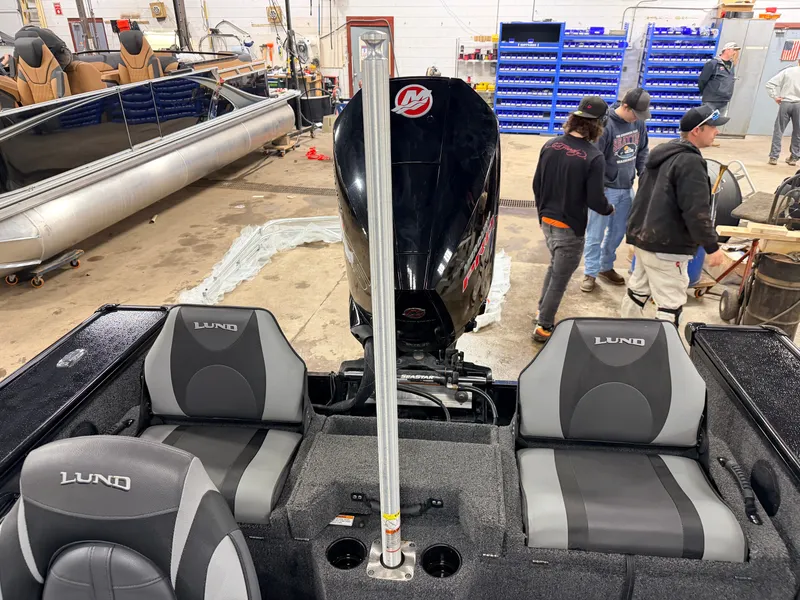 Slide: The Image of Lund 1875 Pro-V & 200HP Mercury ProXS - $49,995 2022 - 59