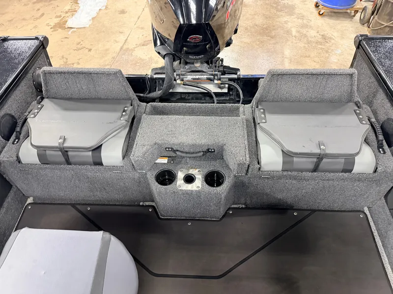 Slide: The Image of Lund 1875 Pro-V & 200HP Mercury ProXS - $49,995 2022 - 60