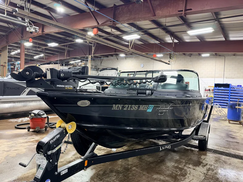 Slide: The Image of Lund 1875 Pro-V & 200HP Mercury ProXS - $49,995 2022 - 67