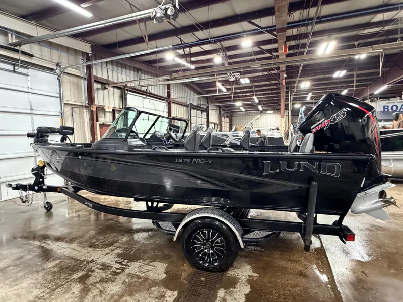 Slide: The Image of Lund 1875 Pro-V & 200HP Mercury ProXS - $49,995 2022 - 70