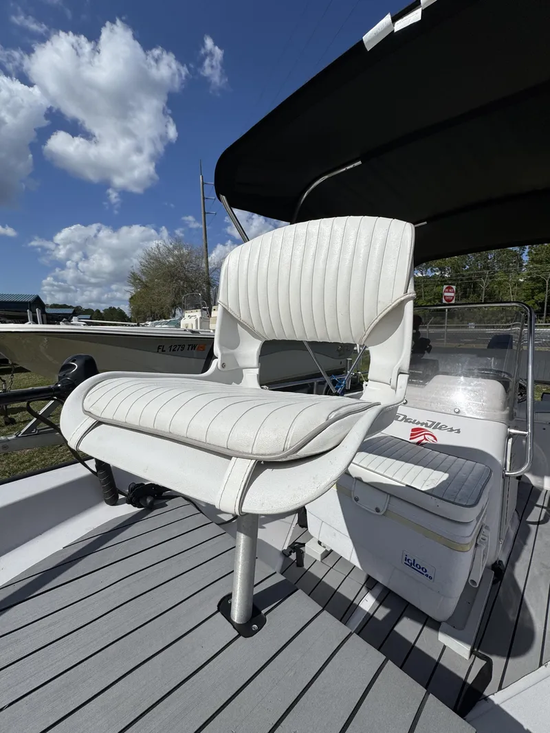 Slide: The Image of Boston Whaler 13 Dauntless 1996 - 16