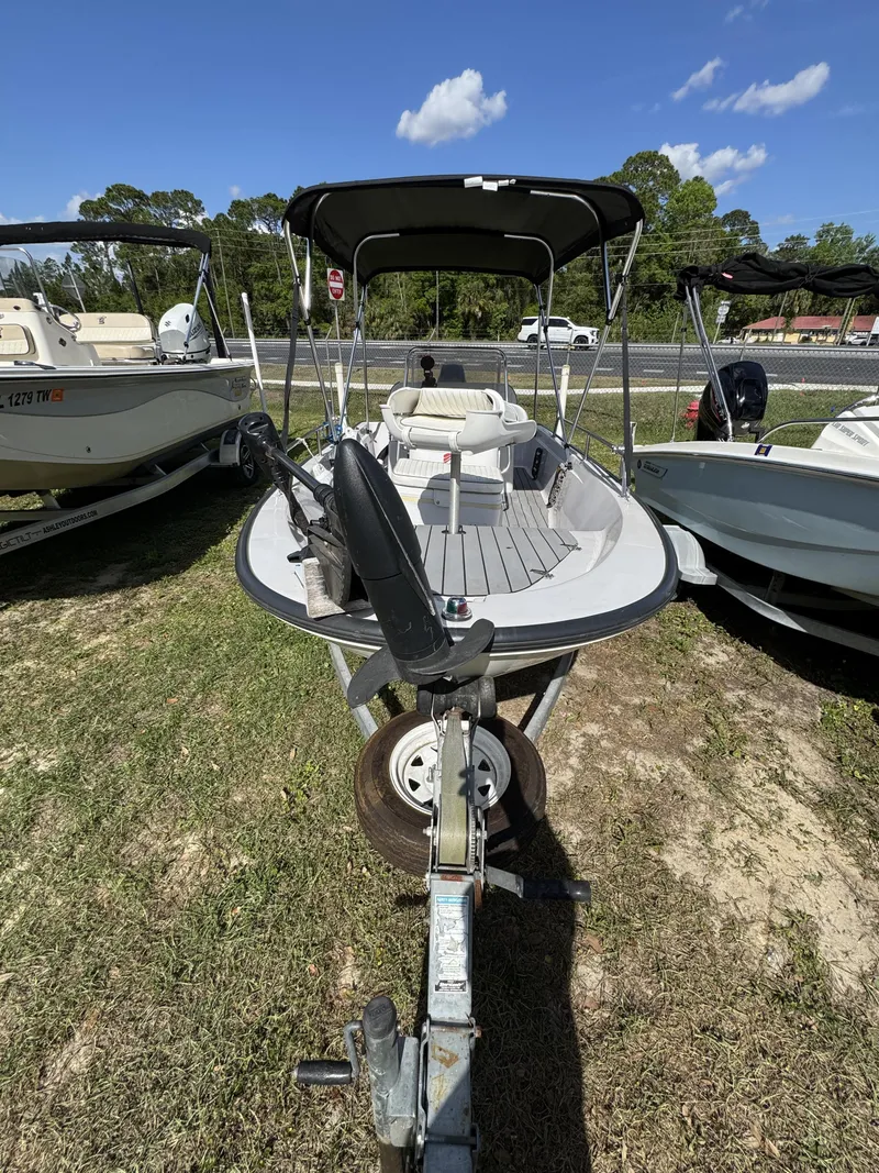 Slide: The Image of Boston Whaler 13 Dauntless 1996 - 4