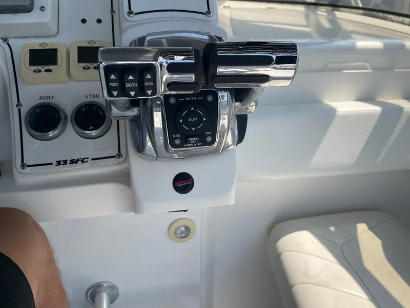 Slide: The Image of Control console of a 2006 Fountain 33 Sport Fisherman boat. - 37