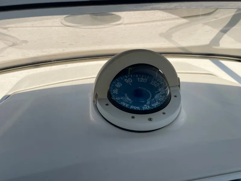 Slide: The Image of Fountain 33 Sport Fisherman 2006 - 64