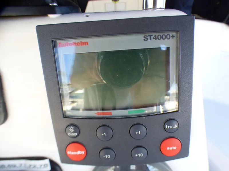 Slide: The Image of Raytheon ST4000+ autopilot on 1998 Hunter 34. - 17