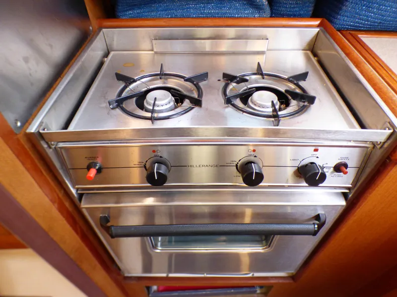 Slide: The Image of Stove in Hunter 34 sailboat, manufactured in 1998. - 28