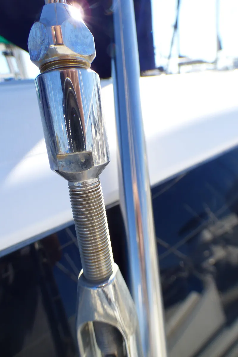 Slide: The Image of Hunter 34 1998 - 56