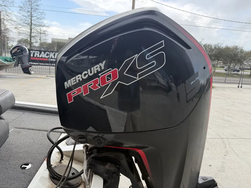 Slide: The Image of Tracker Pro Team 190 2022 - 15