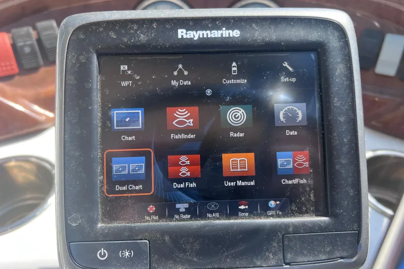 Slide: The Image of Raymarine navigation display on 2012 SouthWind 212 SD boat, showing chart and fishfinder options. - 15