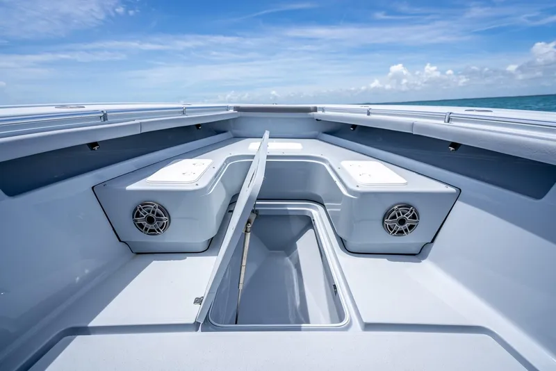 Slide: The Image of Interior view of the 2021 Yellowfin 29 Offshore boat. - 35
