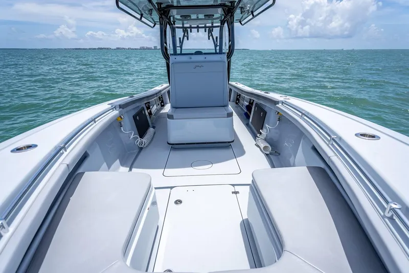 Slide: The Image of Interior view of 2021 Yellowfin 29 Offshore on the sea. - 36