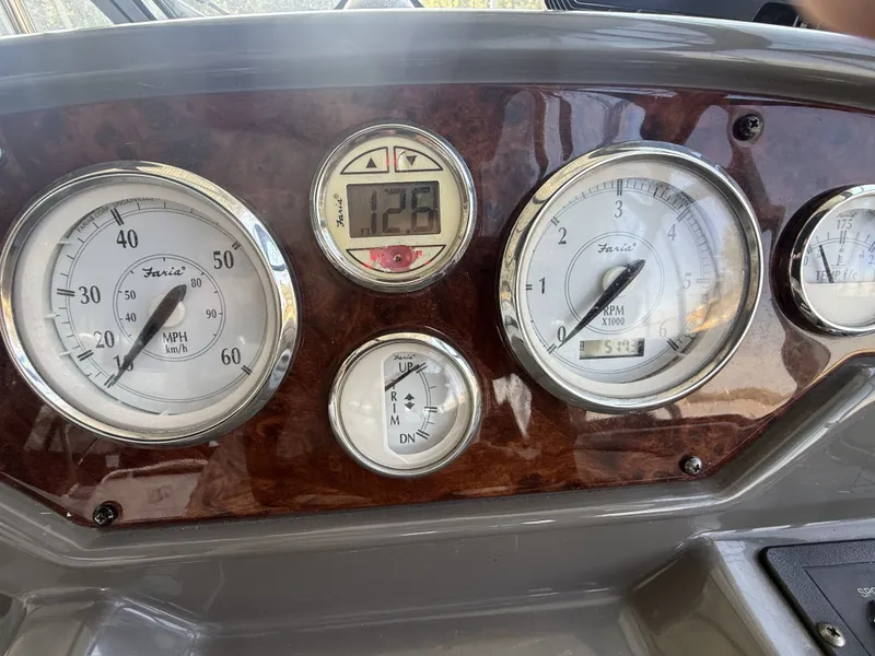 Slide: The Image of Regal 2565 Window Express 2007 - 16