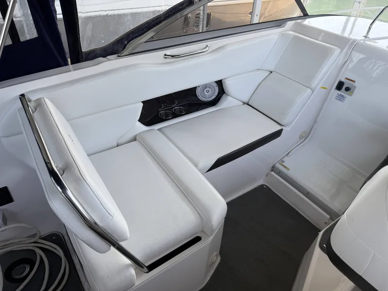 Slide: The Image of Regal 2565 Window Express 2007 - 8