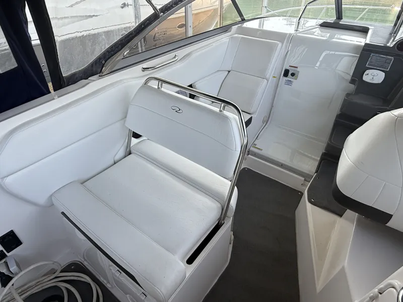 Slide: The Image of Regal 2565 Window Express 2007 - 9