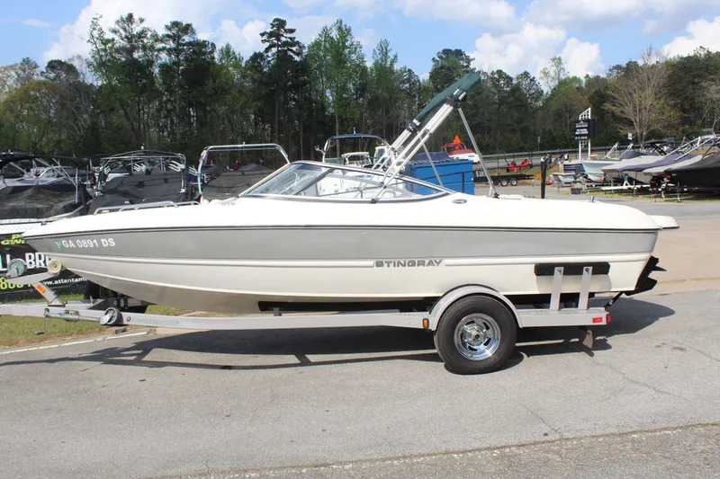 The Image of Stingray 195 LX 2013 - 1