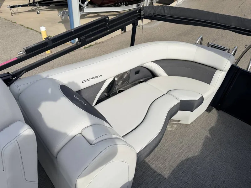 Slide: The Image of Barletta Corsa X23qc 2022 - 16