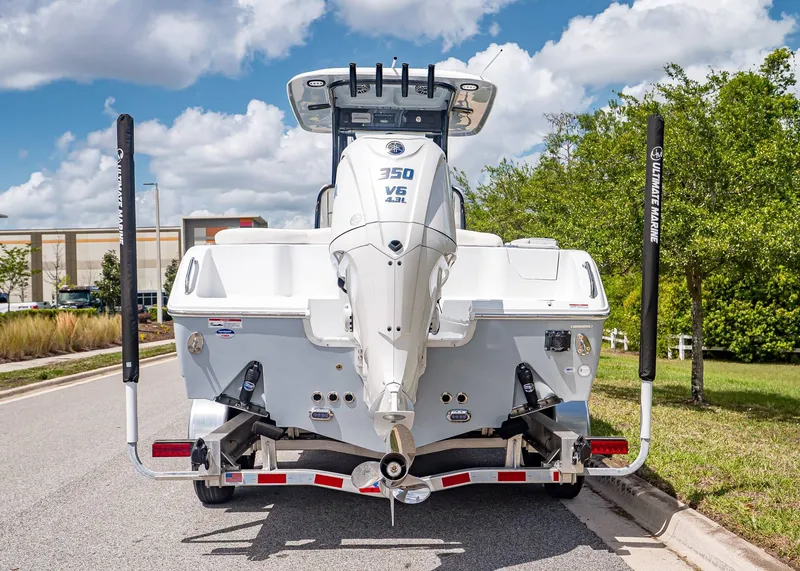 Slide: The Image of Sea Hunt Ultra 255 SE 2026 - 4