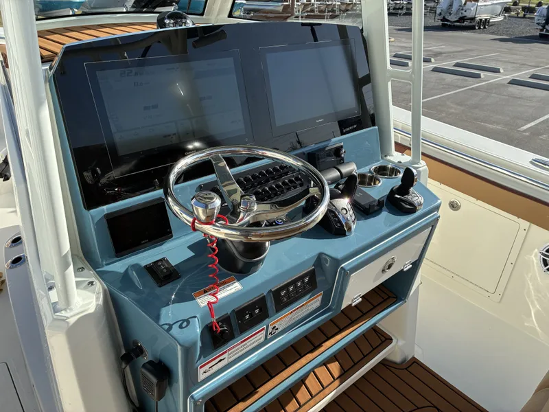 Slide: The Image of Cobia 305CC 2026 - 10