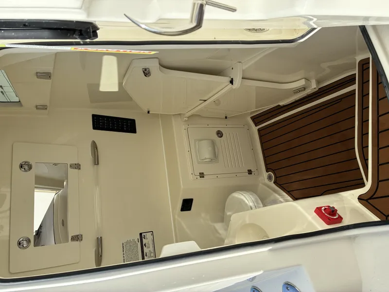 Slide: The Image of Cobia 305CC 2026 - 18