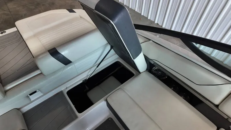 Slide: The Image of Regal 2100 Rx 2016 - 56
