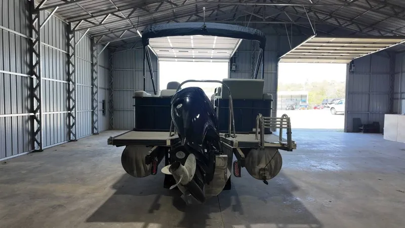 Slide: The Image of Manitou 23VP 2021 - 11