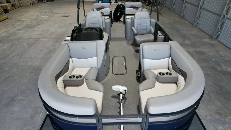 Slide: The Image of Manitou 23VP 2021 - 28