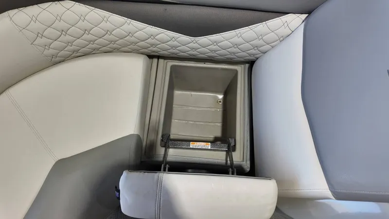 Slide: The Image of Manitou 23VP 2021 - 32