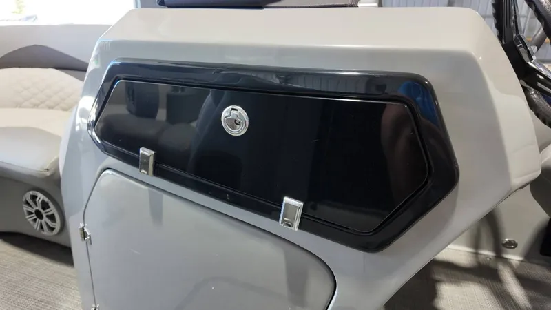 Slide: The Image of Manitou 23VP 2021 - 39