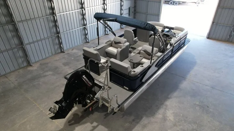 Slide: The Image of Manitou 23VP 2021 - 6