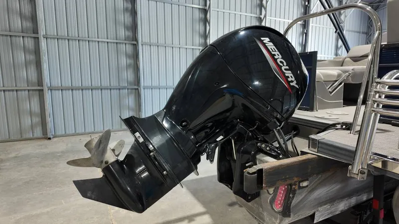 Slide: The Image of Manitou 23VP 2021 - 9