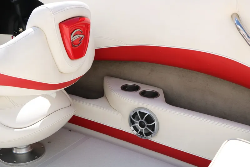 Slide: The Image of Crownline Boats 23 SS LPX 2009 - 34