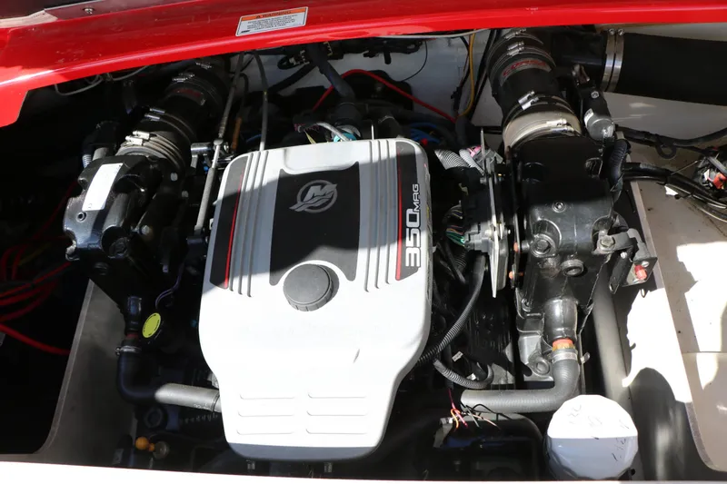 Slide: The Image of Crownline Boats 23 SS LPX 2009 - 37