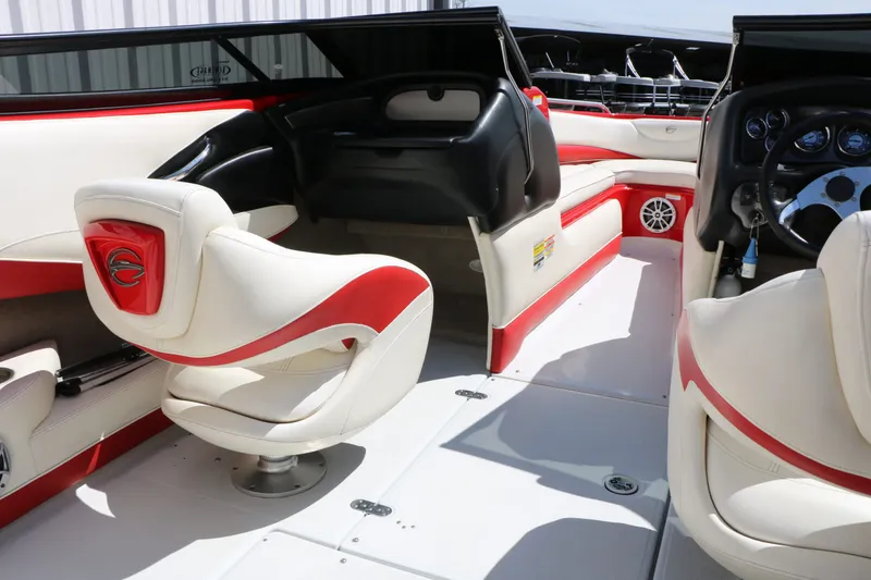 Slide: The Image of Crownline Boats 23 SS LPX 2009 - 41