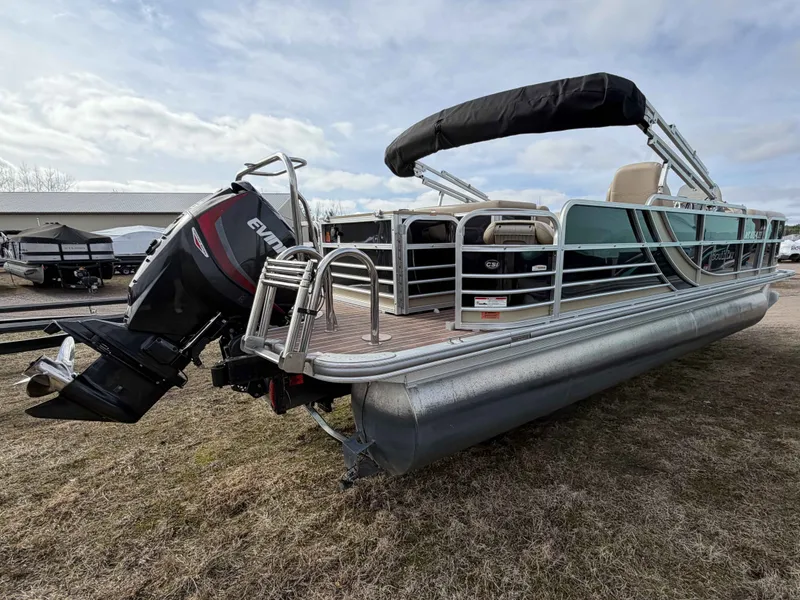 Slide: The Image of South Bay 522 FCR/TT 2015 - 12