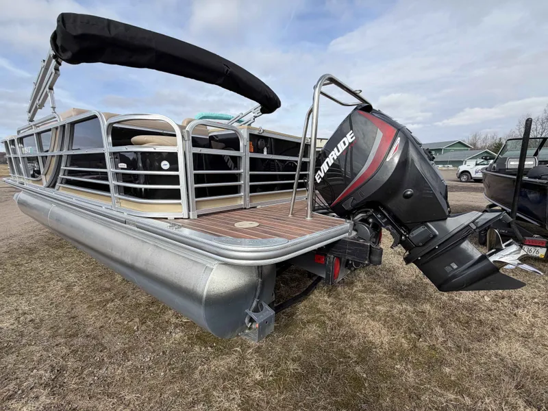 Slide: The Image of South Bay 522 FCR/TT 2015 - 13