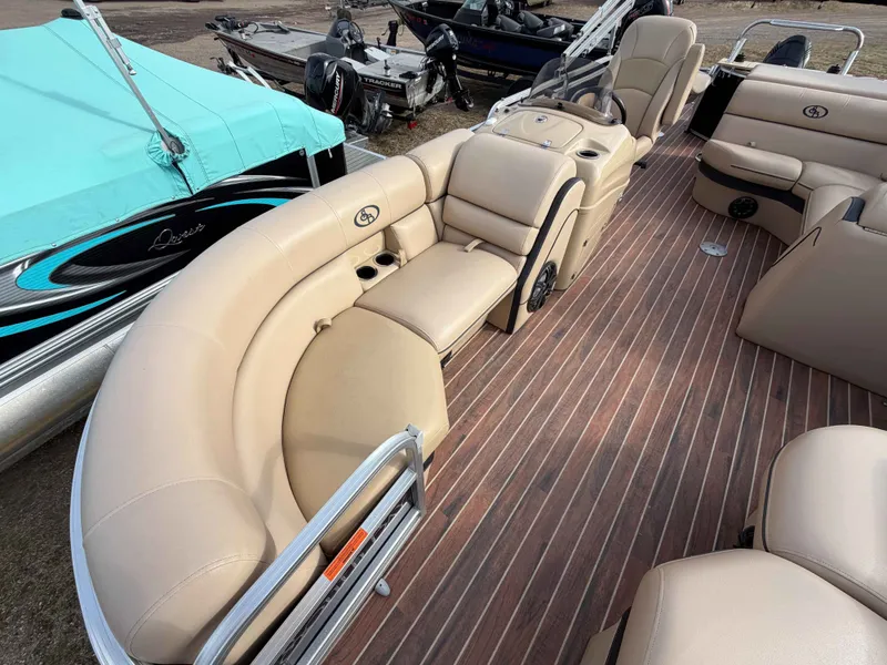 Slide: The Image of South Bay 522 FCR/TT 2015 - 5