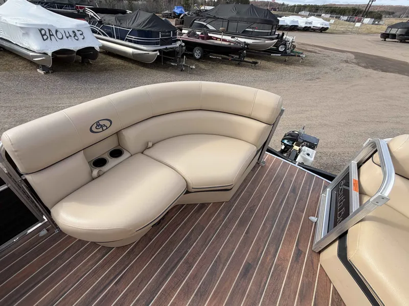 Slide: The Image of South Bay 522 FCR/TT 2015 - 6