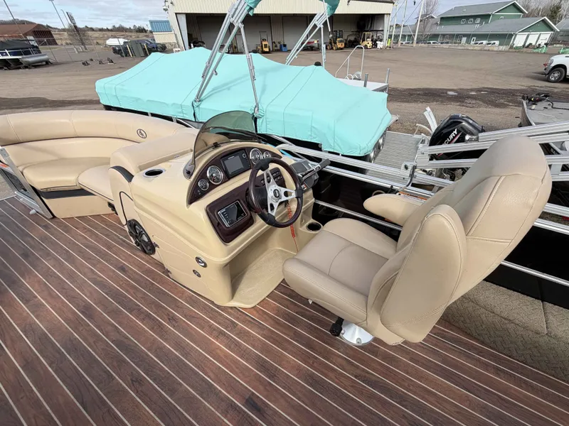 Slide: The Image of South Bay 522 FCR/TT 2015 - 8