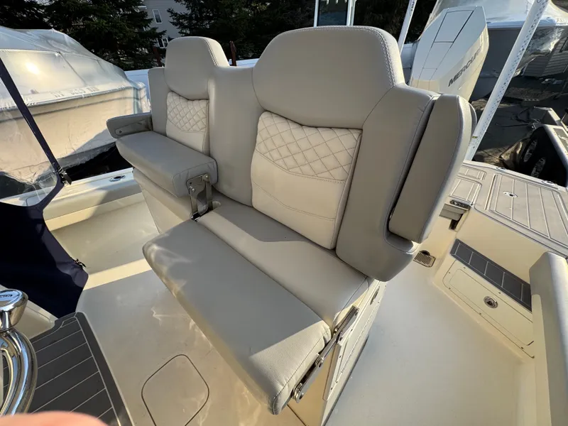 Slide: The Image of Scout 281 xss Carbon 2024 - 20