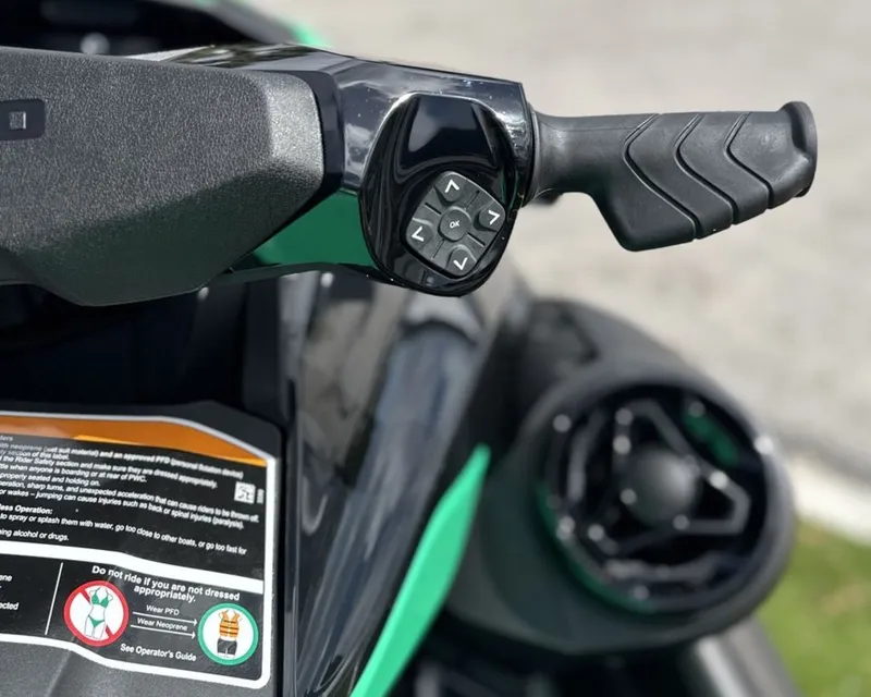 Slide: The Image of Sea-Doo GTI SE 170 2026 - 9