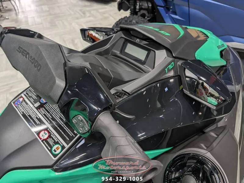 Slide: The Image of Sea-Doo GTI SE 170 2026 - 17