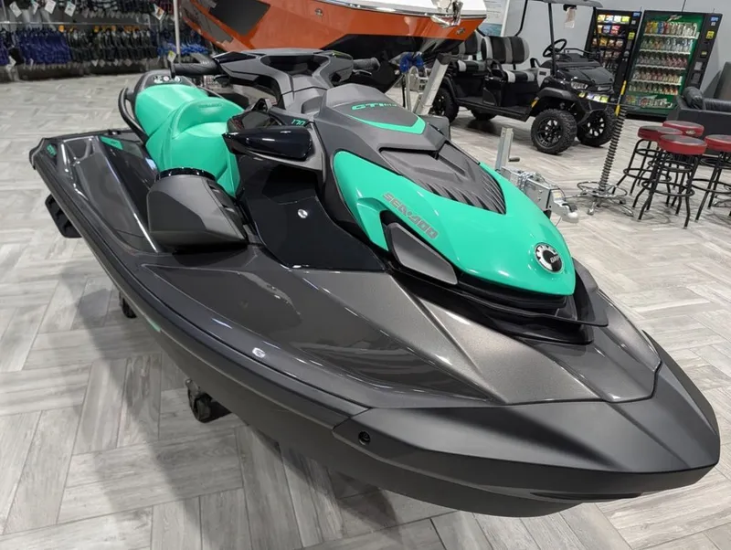 Slide: The Image of Sea-Doo GTI SE 170 2026 - 26