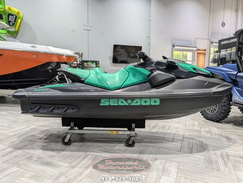 Slide: The Image of Sea-Doo GTI SE 170 2026 - 4