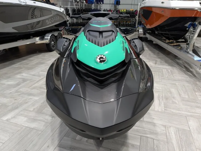 Slide: The Image of Sea-Doo GTI SE 170 2026 - 25