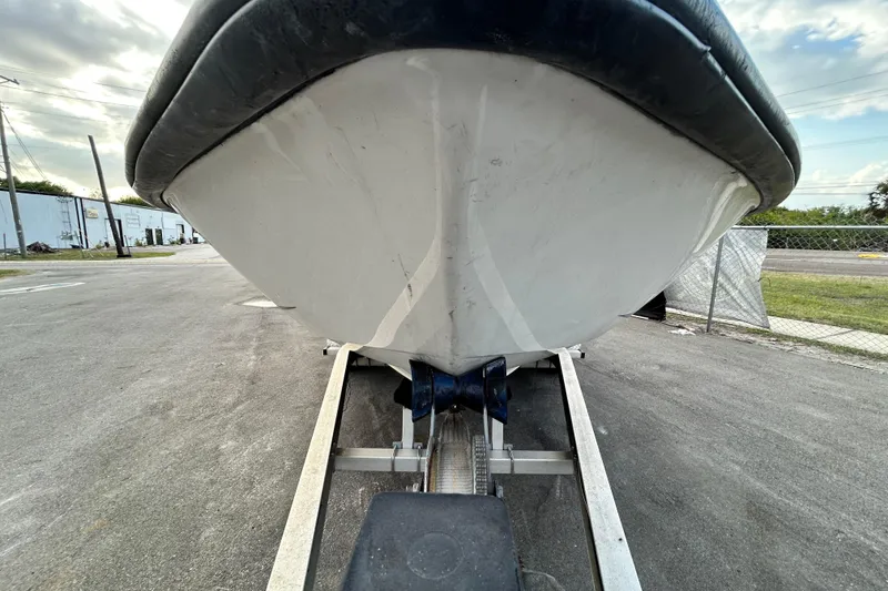 Slide: The Image of 1999 Hydra-Sports 2000 CC boat on trailer, viewed from the front. - 10