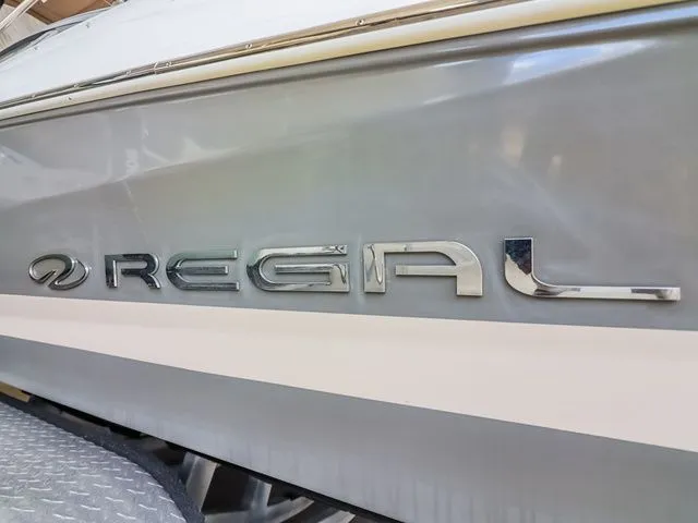 Slide: The Image of Regal 2000ES 2017 - 18