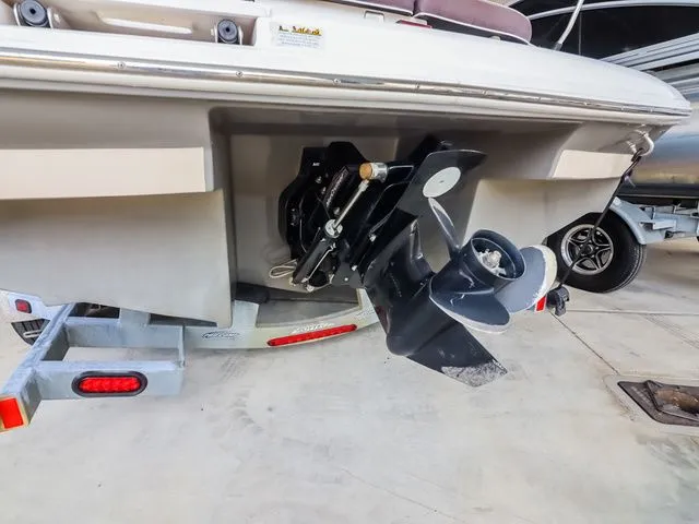 Slide: The Image of Regal 2000ES 2017 - 20