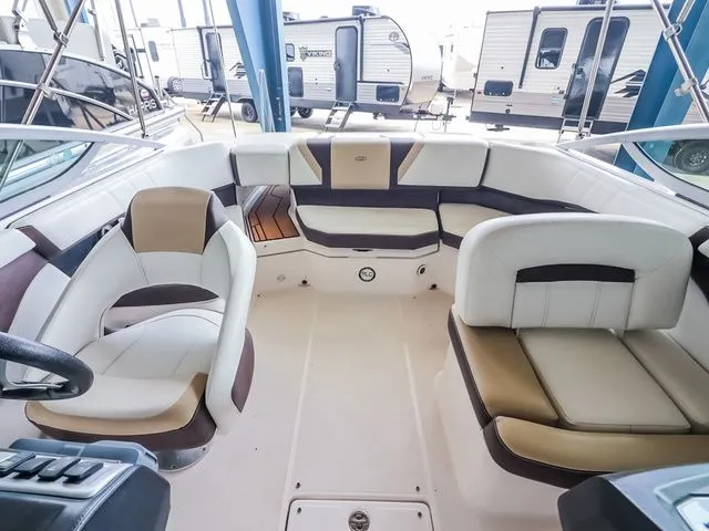 Slide: The Image of Regal 2000ES 2017 - 8